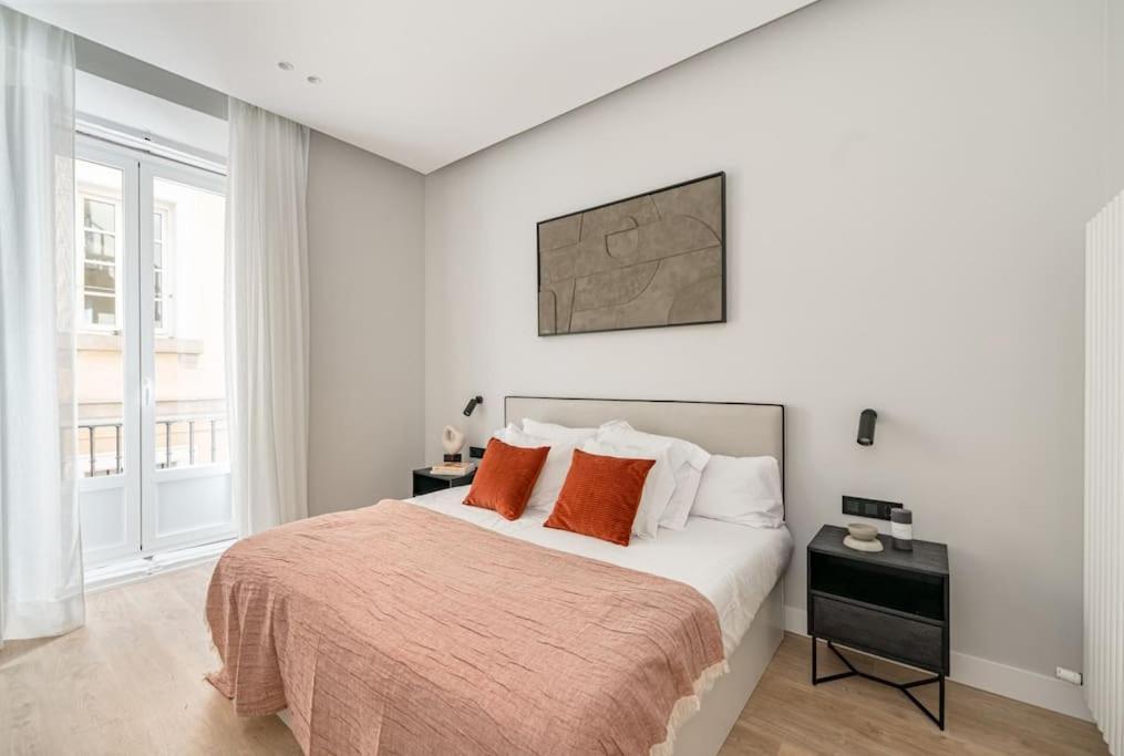 Centro XIII Calle De La Paz 2Br 2Bh マドリード エクステリア 写真